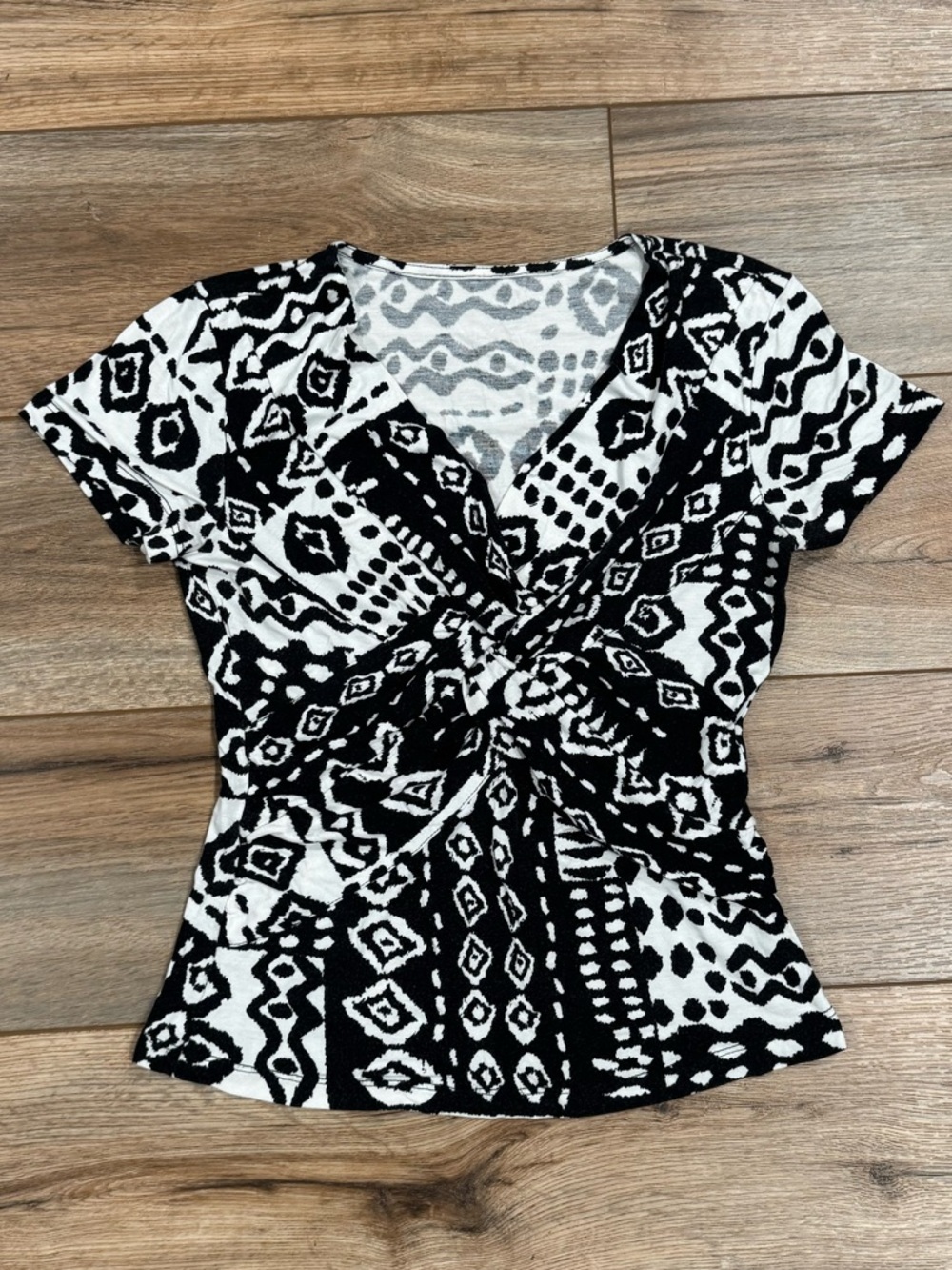 VINTAGE 1999 Black and White Fitted Knot Wrap Top | Size Small